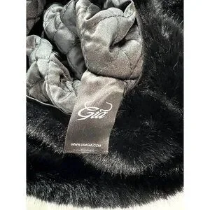I.AM.GIA | Accessories | Nwot Iamgia Jadis Faux Fur Hat In  display picture 1